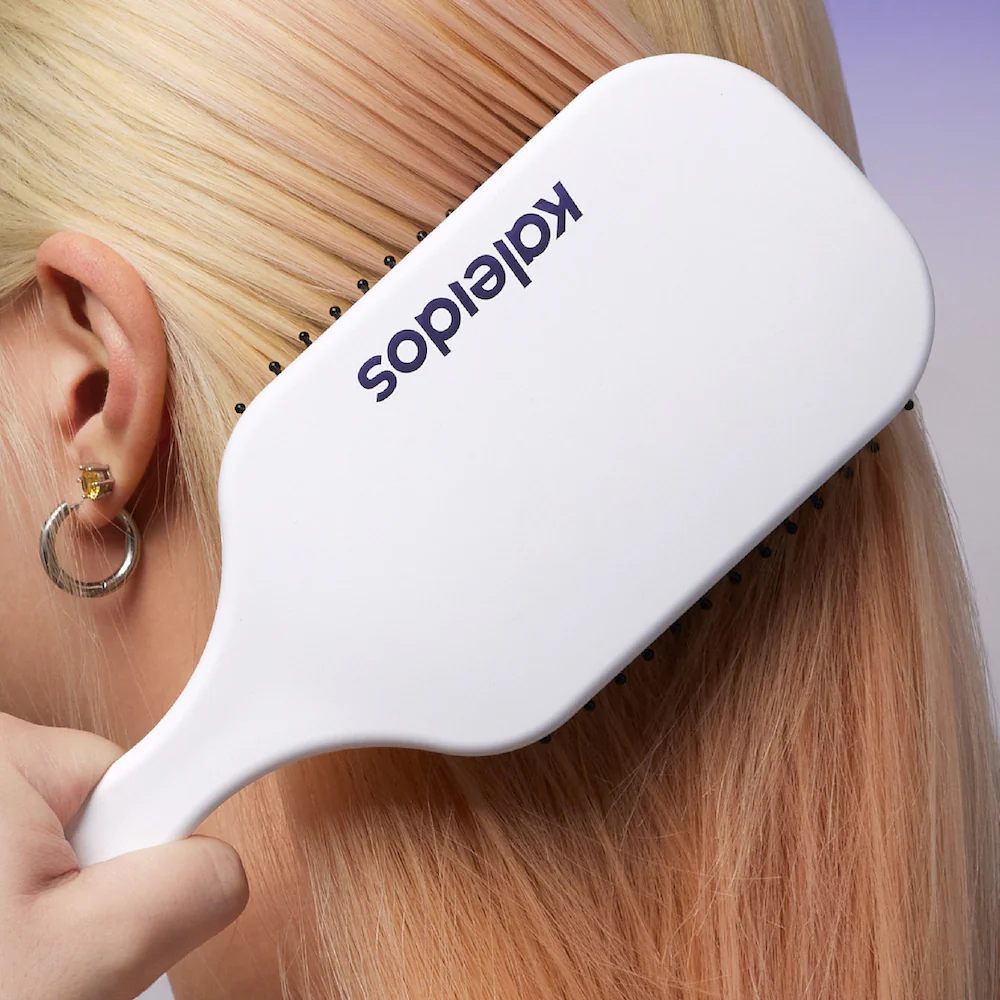 Soothing & Smoothing Detangler Brush - Image 3